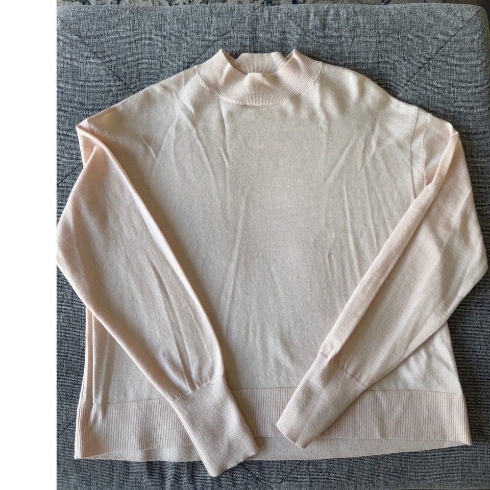 Everlane Mock Neck Wool Blend Sweater Light Pink Blush Size Medium Soft